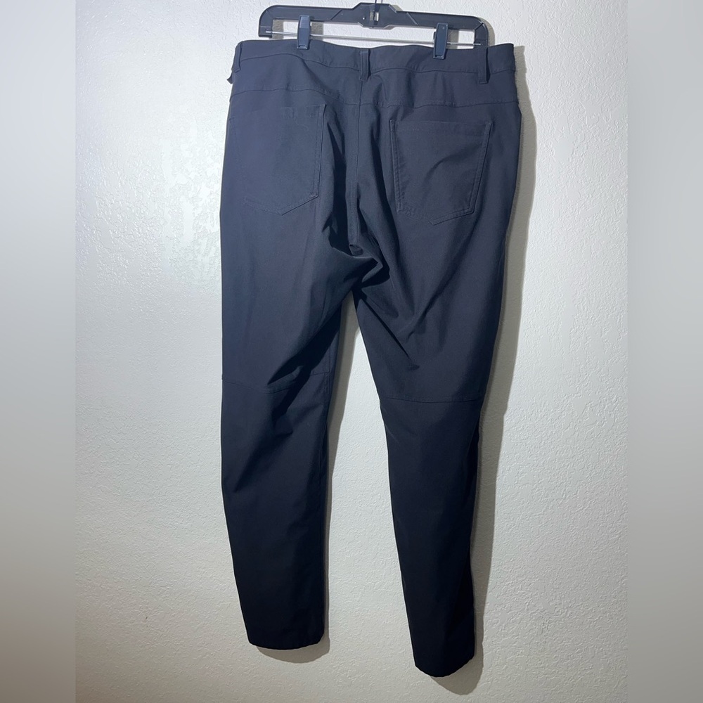 lululemon athletica Black Men's ABC Pants - Picture 4 of 5